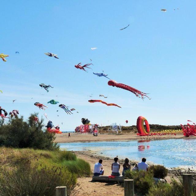 Un coin de campagne à 4km de la mer pour 4 à 6 personnes Portiragnes Extérieur photo